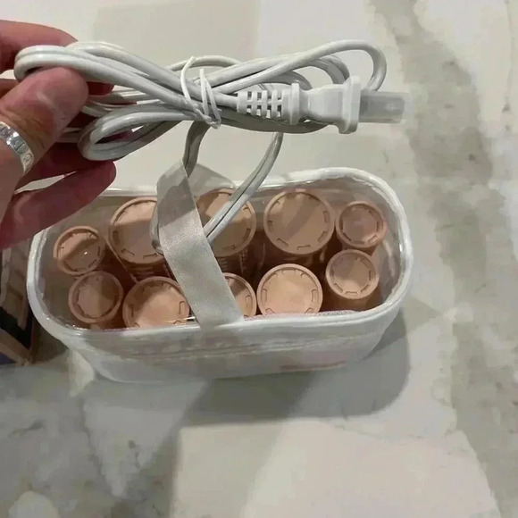 Conair Waves and Volume 10 Assorted Sizes Hot Rollers & Metal Clips Includes Bag - Picture 5 of 5